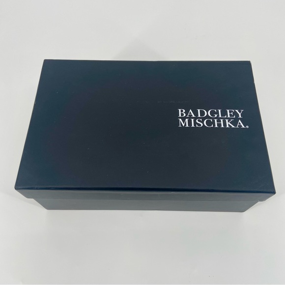 Badgley Mischka Cher Pumps in Nude Size 8 - Picture 14 of 14